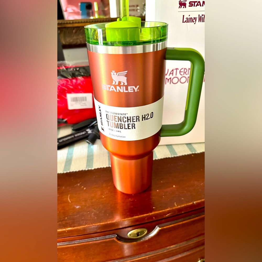 BNWT STANLEY WATERMELON MOONSHINE 40 oz